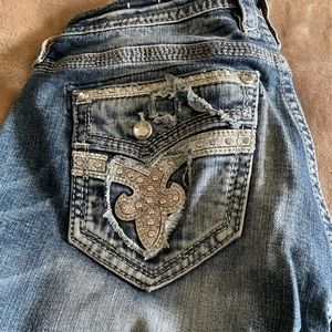 Like New Rock Revival Skinny Jeans Size 33